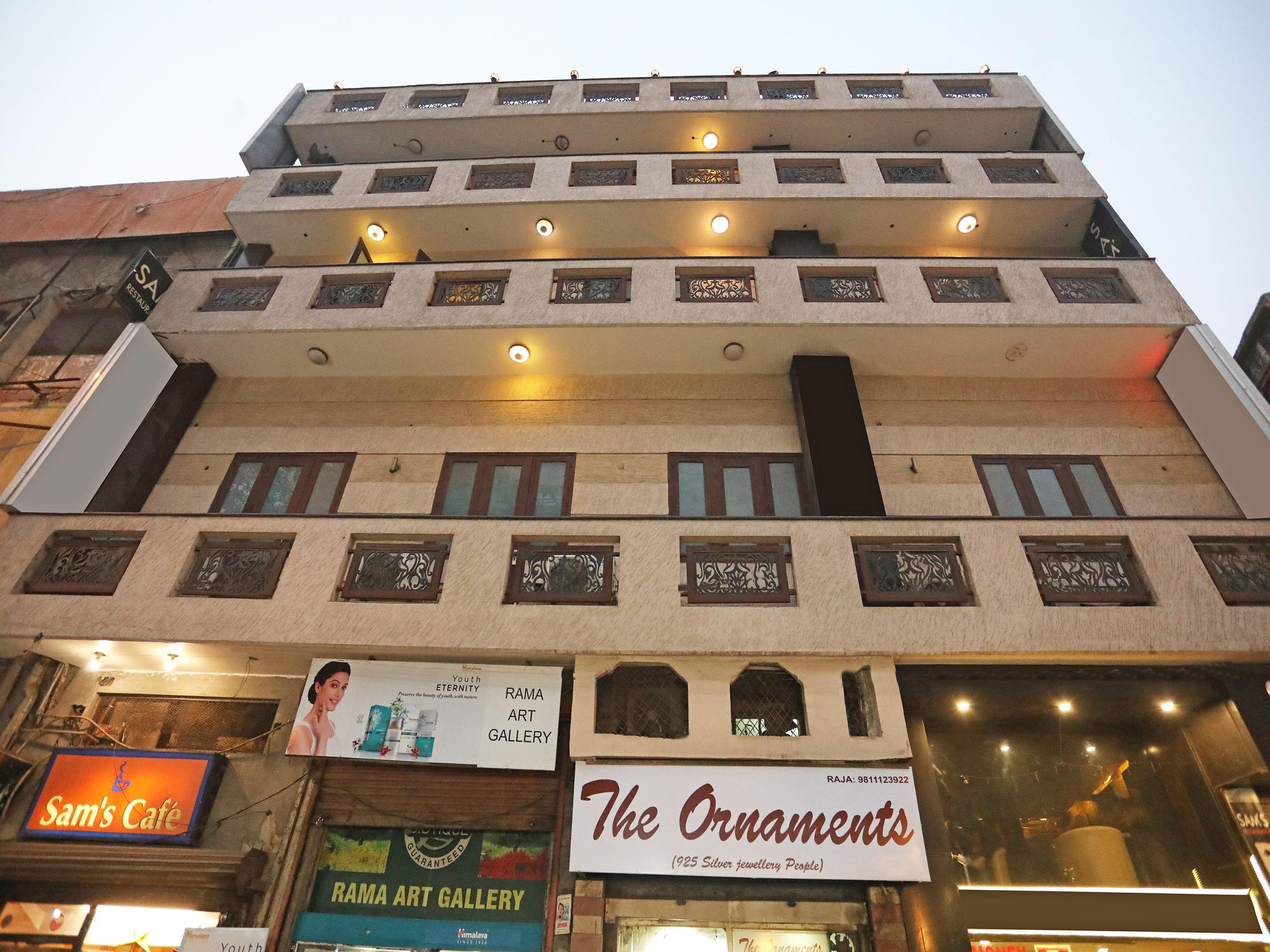 Capital O 10750 Hotel Vivek Nuova Delhi Esterno foto