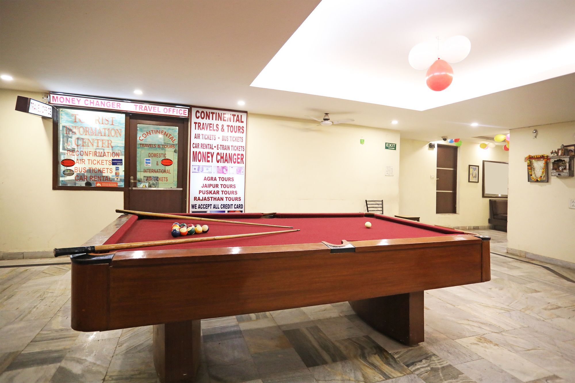 Capital O 10750 Hotel Vivek Nuova Delhi Esterno foto